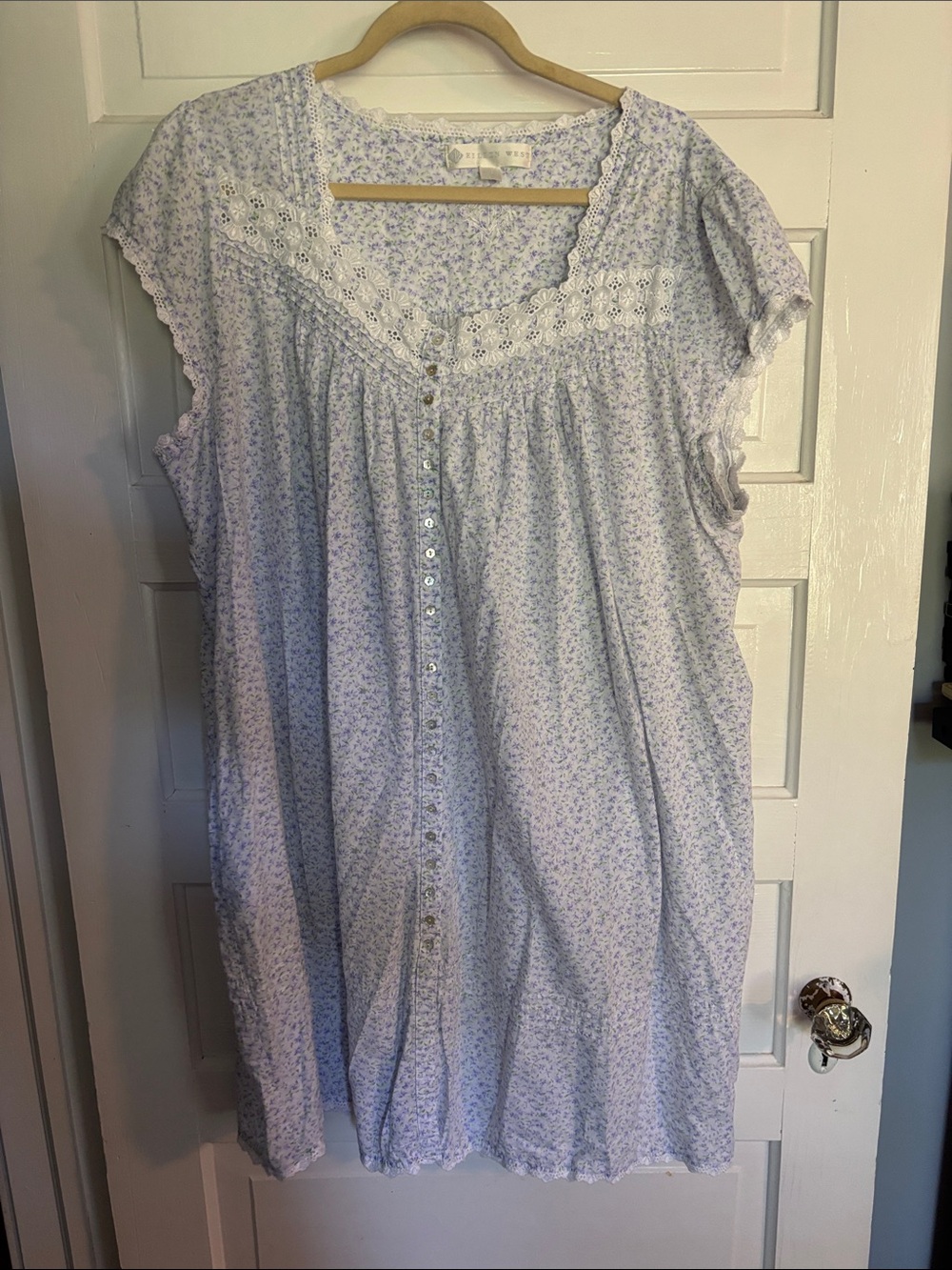 Light Purple Floral Button-Front Women's Nightgown